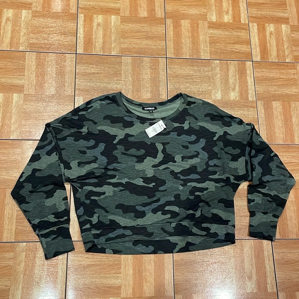 NEW Express camouflage sweatshirt XS xtra small